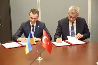 Wezaretên tenduristiyê yên Tirkiyê û Ûkraynayê peyman îmza kirin