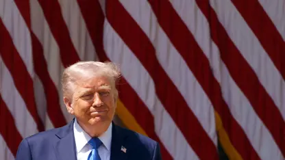 Trump'tan İran kararı: Onlardan petrol satın alan her ülke ve şahsa… 