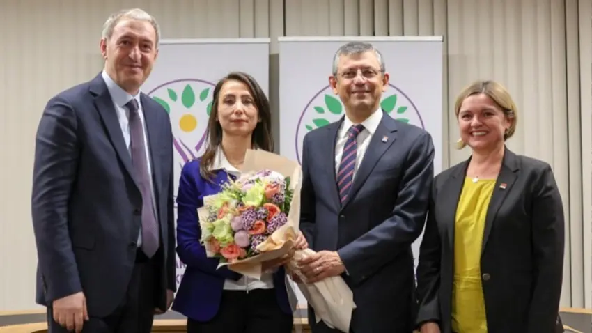DEM Parti heyeti CHP Genel Merkezi'nde