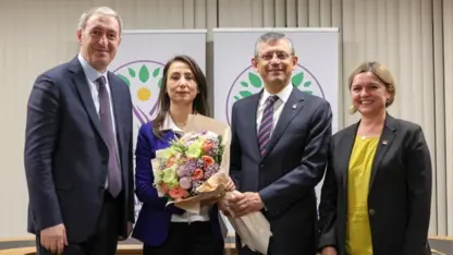 DEM Parti heyeti CHP Genel Merkezi'nde
