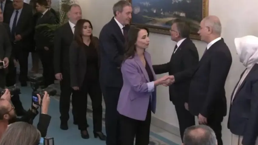 DEM Parti'den TBMM'de AK Parti'ye ziyaret
