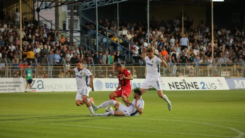 /haberresimleri/202559/vanspor-play-offtaki-ilk-engeli-rahat-gectiheadLine.webp
