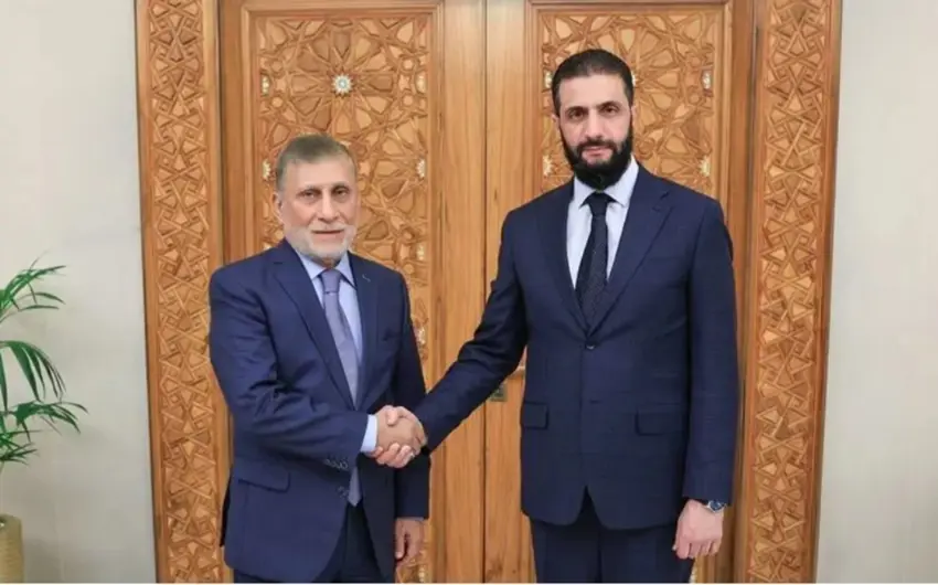 El Şara li Şamê pêşwaziya siyasetmedarê Iraqî Izzat el-Şebendar kir