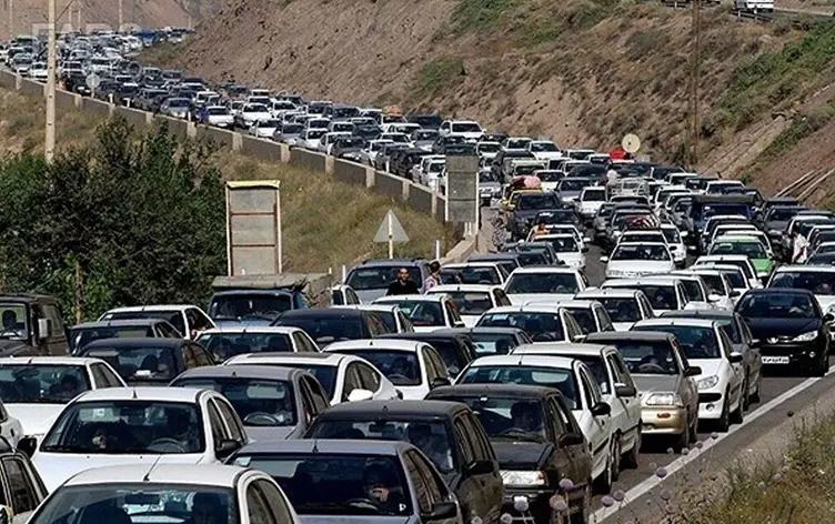 Ji ber êrîşên Îsraîlê rêya Tehran-Kerec- Qazwînê tije erebe bûn