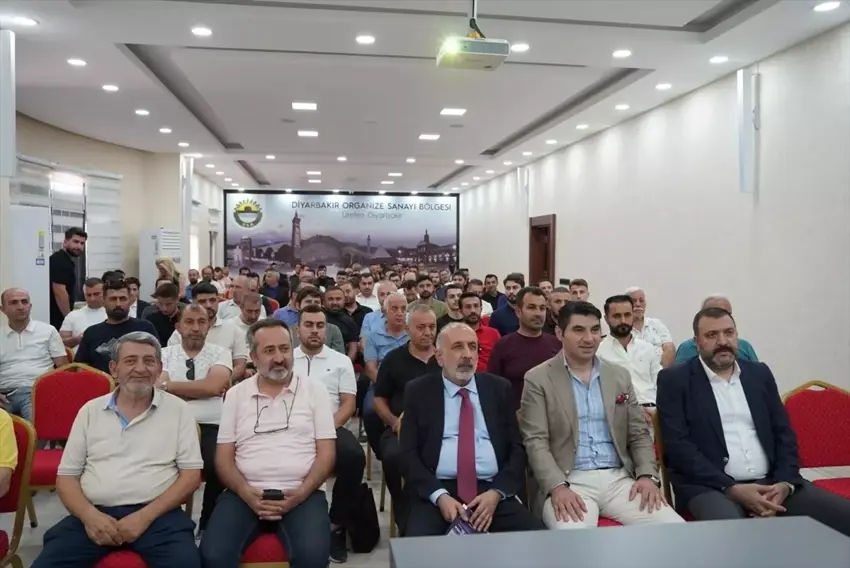 Bernama “axaftinen li ser îxracatê” li Amedê hat lidarxistin