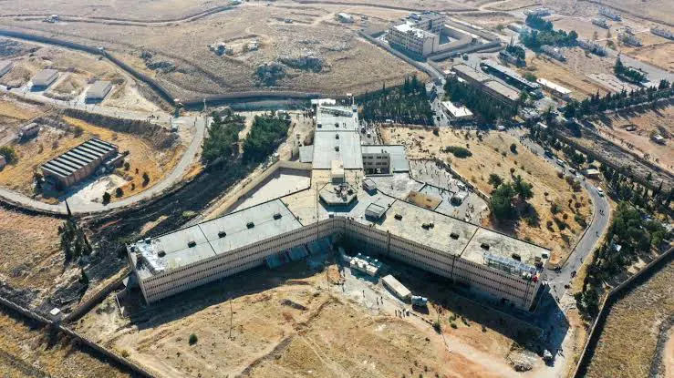 Cîgirê berê yê Girtîgeha Sednayayê hat girtin