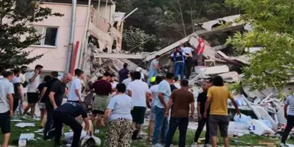 Balıkesir'de yıkılan binalar var: İlk görüntüler geldi!