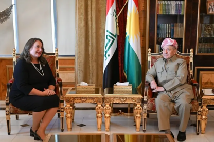 Başkan Barzani, ABD’nin yeni ve eski Konsoloslarını karşıladı