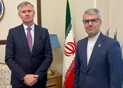 باڵیۆزی بەریتانیا لە تاران لەگەڵ ووتەبێژی وەزارەتی دەرەوەی ئێران کۆبووەوە