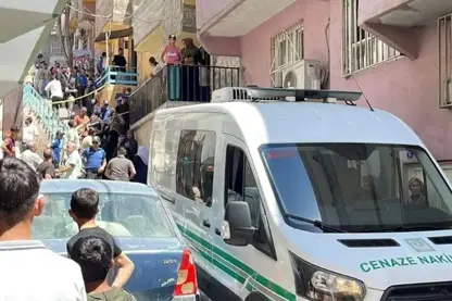 Li Rihayê jin û mêrek li mala xwe kuştî hatin dîtin, keça wan a 5 salî jî winda ye 