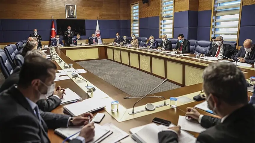 Nûnerên Komeleyên Mafên Mirovan di komîsyonê de axifîn