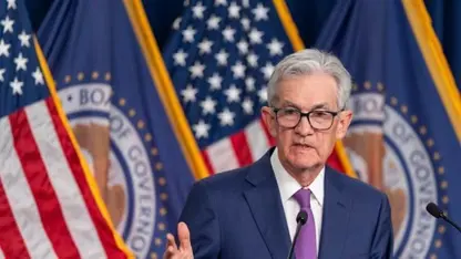 Fed Başkanı Powell’dan faiz indirimi sinyali