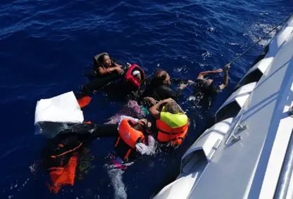 Li peravên Yemenê tekna koçberan serobino bû: 20 kes mirin