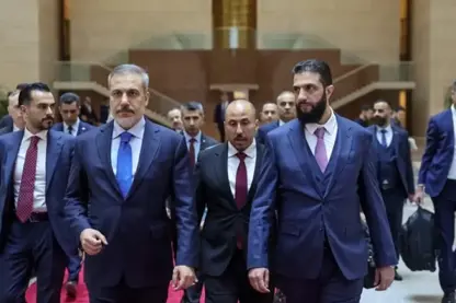 Hakan Fîdan dê biçe serdana Ehmed Şera 