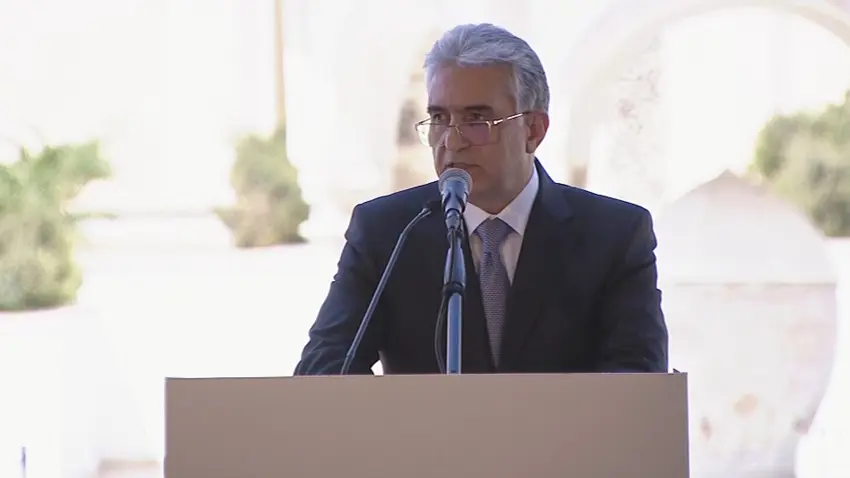 Rêber Ehmed li Mûsilê bang kir: Divê madeya 140 were bicihanîn