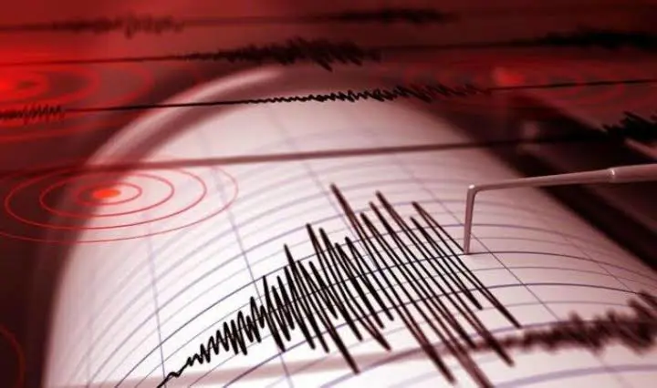Hindistan'da 5,8 büyüklüğünde deprem!