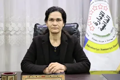 Îlham Ehmed: Diyaloga bi Şamê re bi îradeya Sûrî ye, lê rola welatên garantor krîtîk e