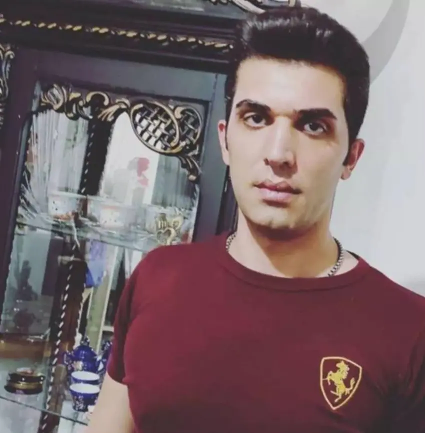 سۆران ڕەحیمی زیندانی سیاسی کورد لە زیندانی نەقدە لە مەترسی دایە ؛ لەلایەن لێکۆڵەرانەوە بە تووندی لێیدرا