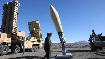 Îran kargehên moşekan ên Îsraîlê bombe kiribûn jinûve ava dike
