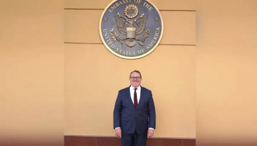 Josh Harris wek Berpirsê Karûbarên Derve dest bi kar kir