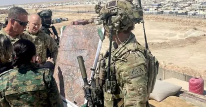 Rojava | Fermandarê CENTCOMê serdana Kampa Holê kir