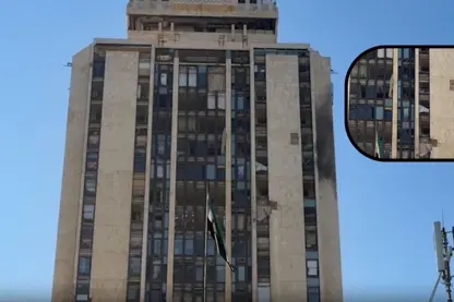 Li Helebê bi İHAyê li avahiya parêzgeha Helebê xistin