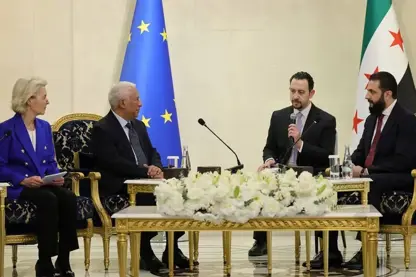 Tevî êrîşên li ser Kurdên Helebê jî, YEyê li Şamê pakêta alîkariyê ragihand