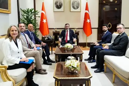 Cevdet Yilmaz û Tom Barrack li Enqereyê civiyan