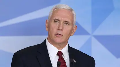 مایک پەنس: خۆپێشاندەرانی ئێران تەنیا نین؛ ڕۆژی ئازادی لە هەموو کاتێک نزیکترە