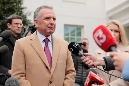 دیپلۆماسی لەسەر گۆڕەکان ؟