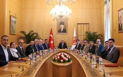 Serokê Parlamentoya Tirkiyê bi Kurdên Êzidî re civiya