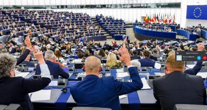 پەرلەمانی ئەورووپا بڕیارنامەیەکی بێ وێنەی دژی کۆماری ئیسلامی پەسەند کرد