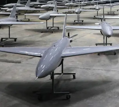 هەزار فڕۆکەی بێفڕۆکەوان دەچنە ڕیزی چوار هێزی سوپای ئێران ەوە 