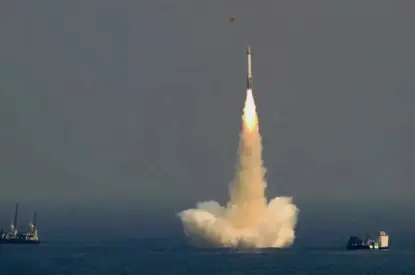 Koreya Bakur moşekek balîstîk ber bi Deryaya Japonyayê ve avêt