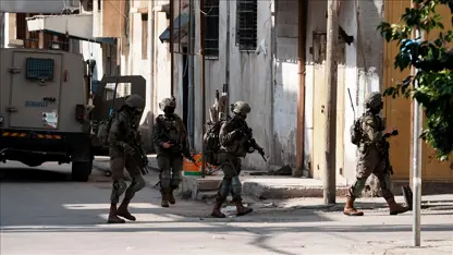 İsrail güçleri, Ramallah'ı kuşattı