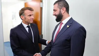 Macron bo Şera: Pêwîst e rêkeftin bê bicihanîn