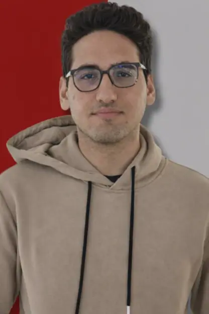 گیان بەخت كردنی خوێندکارێکی کورد بە گوللەی جەنگی لەلایەن هێزە چەکدارەکانی ئێران وە 