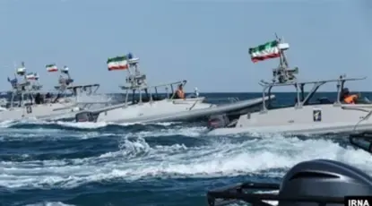 لە کەندئاوی فارس دەست بەسەر 2 کەشتی قاچاخی سووتەمەنی دا گیرا