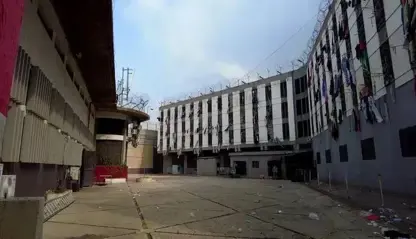 وەزارەتی دەرەوەی سووریا: ٣٠٠ زیندانی لە زیندانەکانی لوبنانەوە بۆ سووریا دەگوازرێنەوە