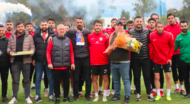 İskenderun Amedspor'u öyle güzel ağırladı ki... Duygusal anlar da yaşandı